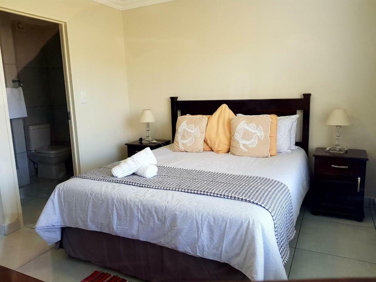 73 The Shades, 23 Weaver Crescent Apartment Durban